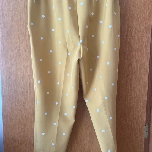 #338 Styling Yellow Polka Dot Ankle Pants (like New) - Picture 3 of 8